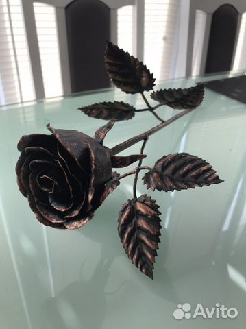 Роза кованая