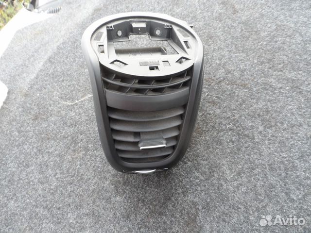 Дефлектор воздуховода автомобиля