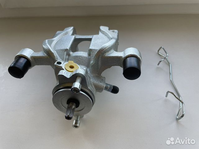 Задний тормозной суппорт Ford Kuga 2