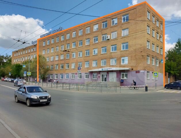 Офисный центр с видом на Волгу, 2491.9 м²