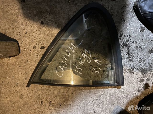 Форточка задняя левая nissan sunny B 15