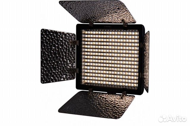 Свет светодиодный Yongnuo YN-300 III LED 3200-5500