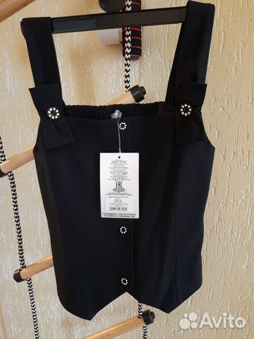 Жилет новый школьный черного цвета рост 152/76