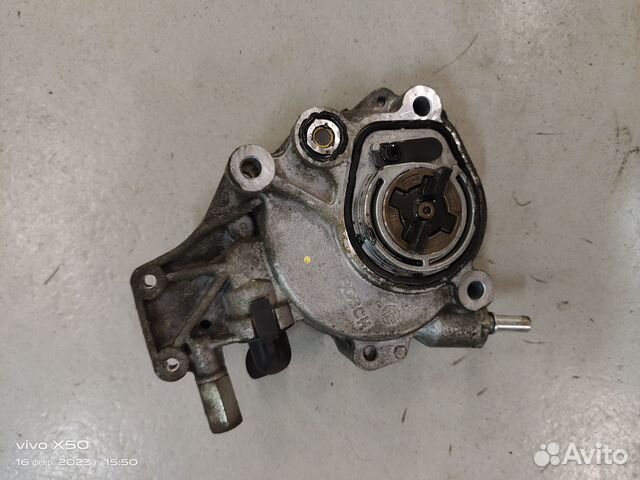 Насос вакуумный Freelander 2 2007-2014