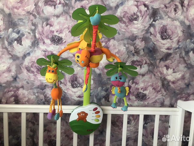 Мобиль на детскую кроватку