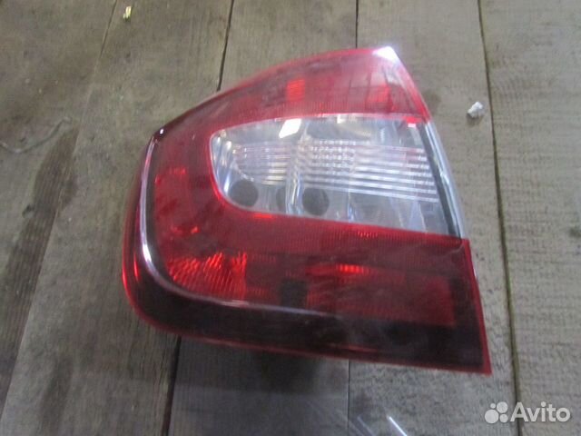 Фонарь левый правый skoda Rapid