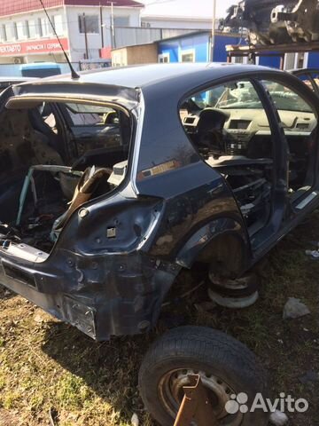 Четверть задняя правая Opel Astra H