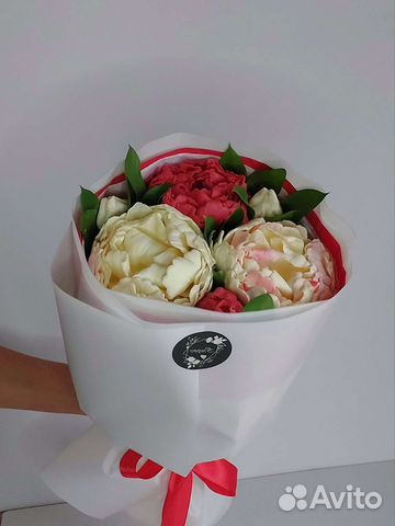 Съедобный букет из шоколадных цветов на 8 марта