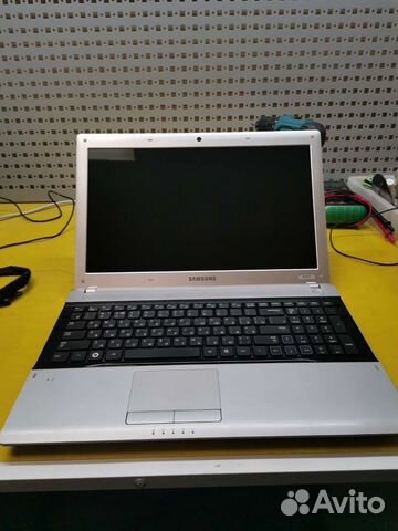 Ноутбук Samsung RV513