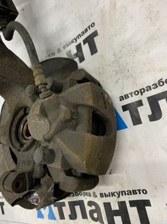 Суппорт передний левый mazda 3 bk