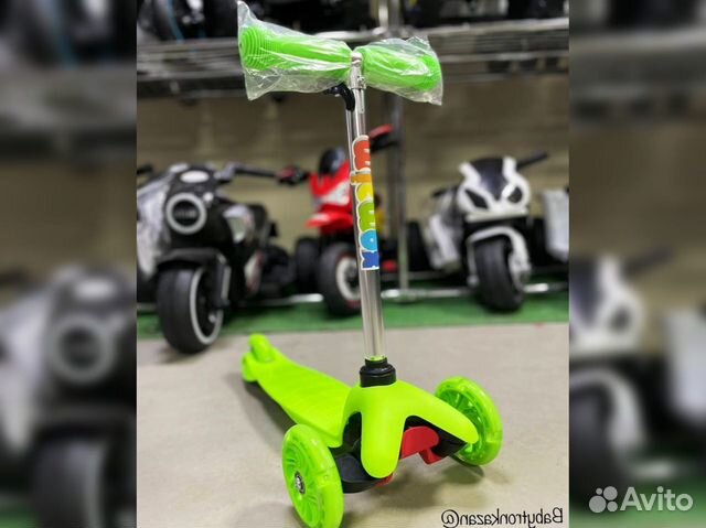 Самокат Трехколесный поворотный Schotter