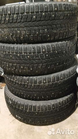 Dunlop SP Winter Ice 01 215/65 R16 102T