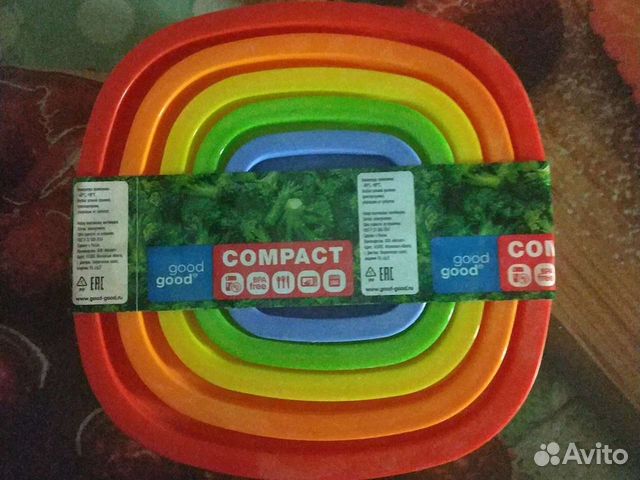 Салатники контейнеры пластмас.5 шт набор