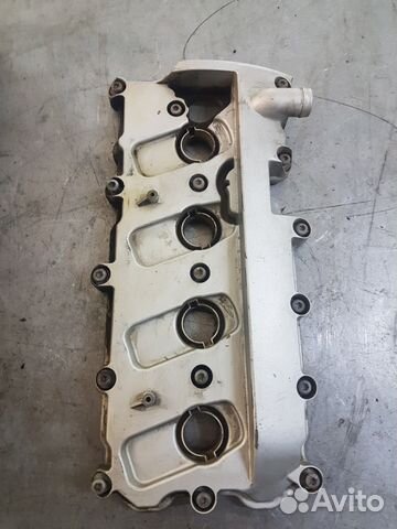 Клапанная крышка правая левая Audi Q7 4.2 FSI BAR