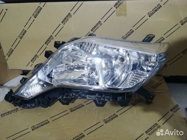 Фара левая Toyota Prado 150