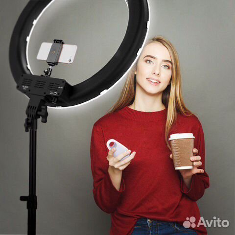 Кольцевая светодиодная лампа