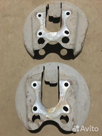 Пыльник тормозного диска Ситроен С4 Citroen C4