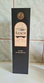 Тубы, коробки, бутылки от редкого виски