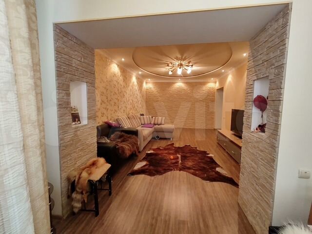 3-к. квартира, 96 м², 2/6 эт.