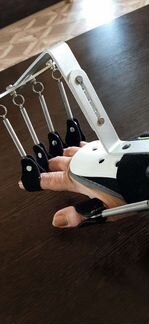 Ортопедический прибор для пальцев и запястья