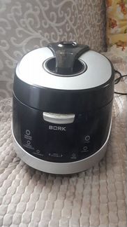 Мультиварка Bork U700