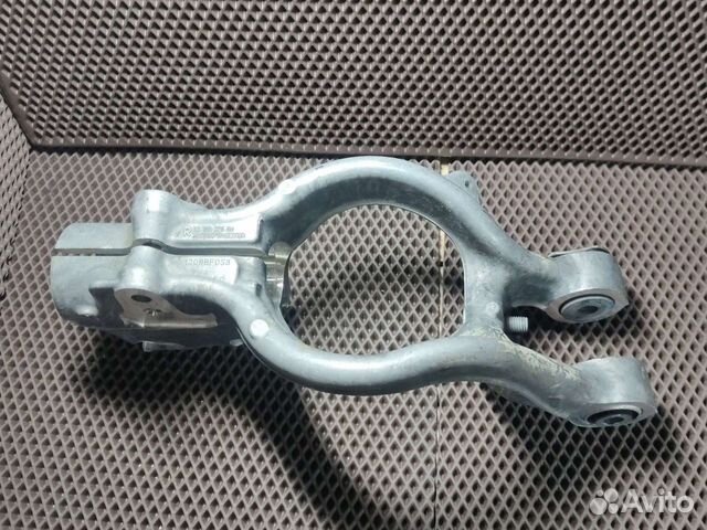 Кулак поворотный правый Опель 13248556