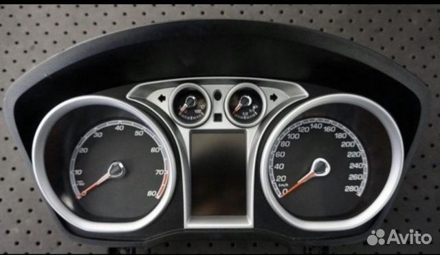 Ford Focus 2 ST с большим экраном