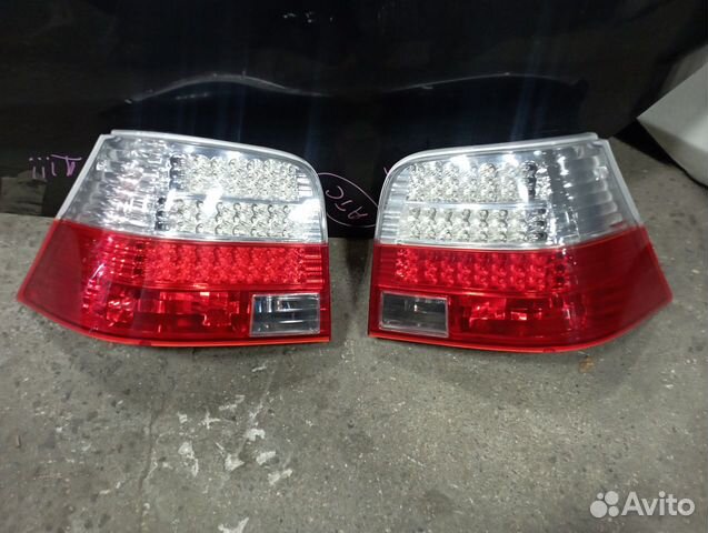 Фонарь левый правый Volkswagen golf 4