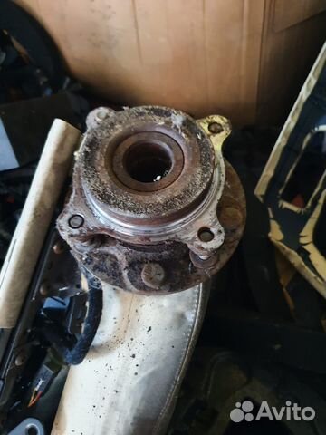 Ступица Toyota Land Cruiser 200 LX570 передняя