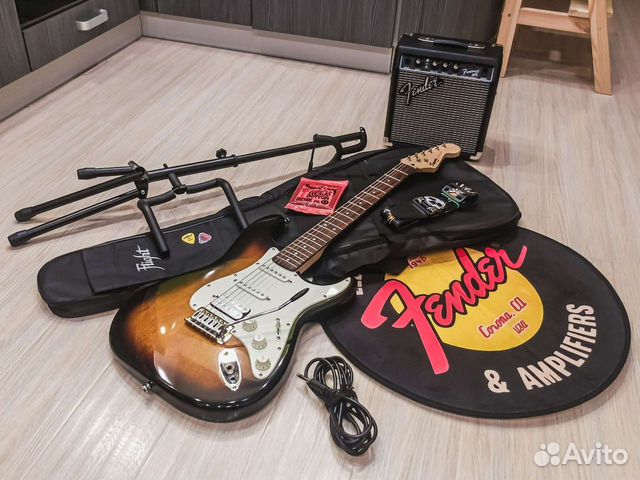 Электрогитара Fender Bullet +Комбоусилитель и т.д