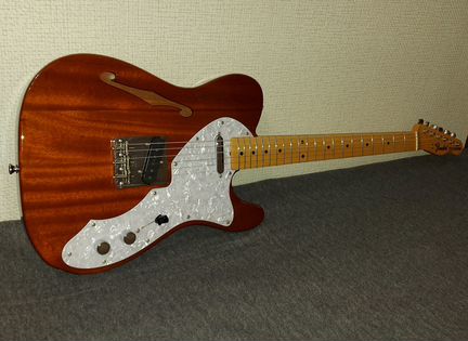 Fender Classic '69 Tele Thinline Maho (NAT). Japan