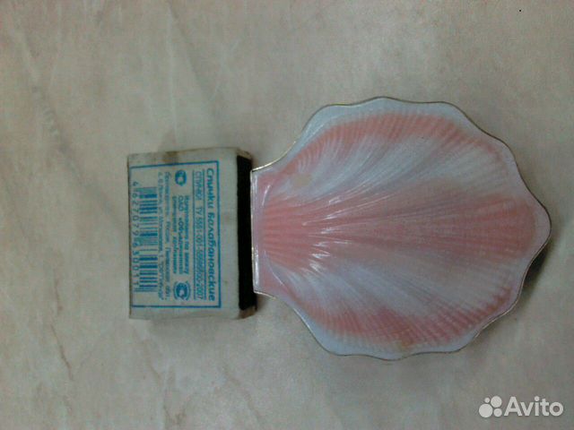 Серебряная пудренница