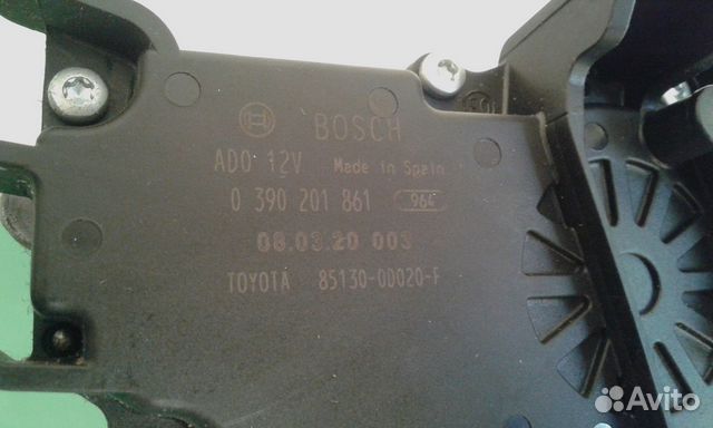 Двигатель стеклоочистителя задней двери yaris