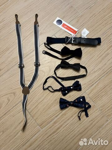 Бабочки - галстуки, подтяжки и ремень