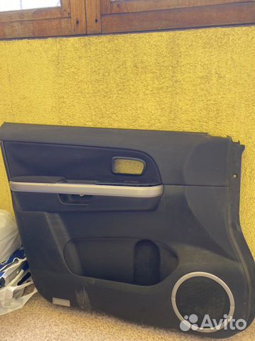 Обшивка двери левой передней Suzuki Grand Vitara