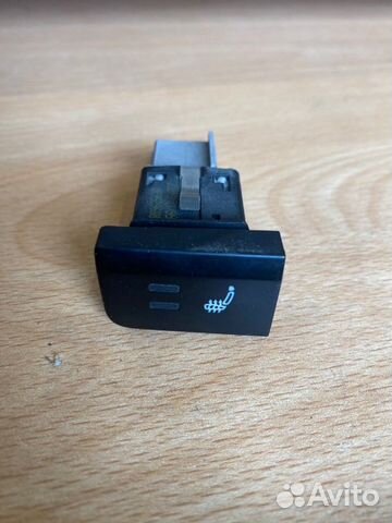 Кнопка обогрева сидений левая Volkswagen Polo