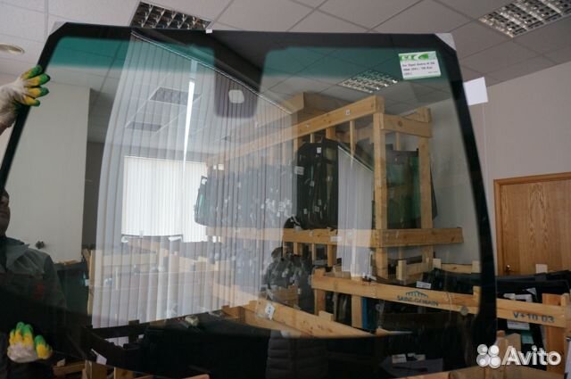 Лобовое стекло Opel Astra H 04- с датчиком дождя