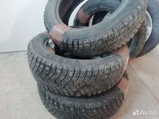 Michelin 4x4 Synchrone 185/60 R15
