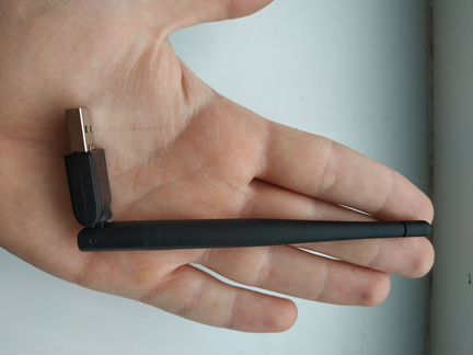 Wifi адаптер для компьютера 2,4 GHz с антенной