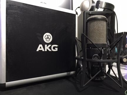 Конденсаторный микрофон Akg P220