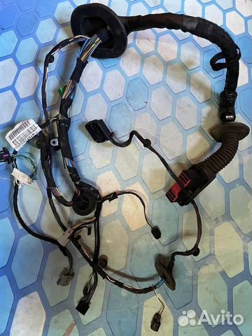 Проводка двери передней правой ymm502491b