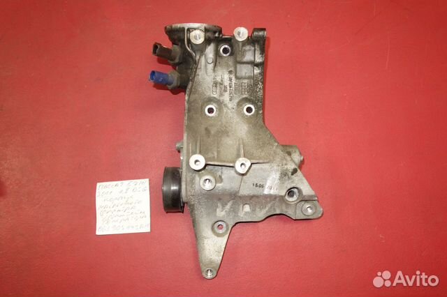 Кронштейн генератора компрессора пассат Б7 сс