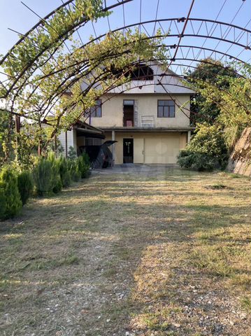 Комната 14 м² в 6-к., 1/2 эт.