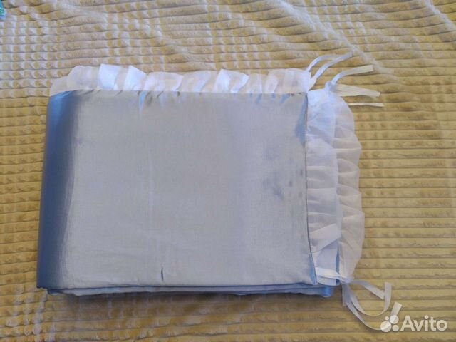 Бортик для детской кровати с балдахином