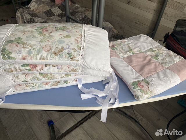 Бортики и одеяло в детскую кроватку