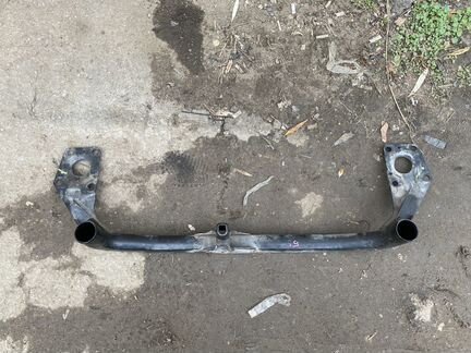 Балка подрадиаторная VW Passat B5 1,9