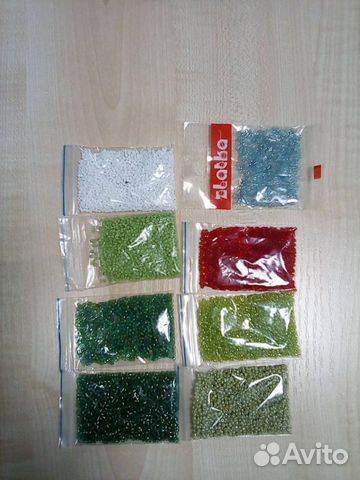 Бисер крупный и мелкий