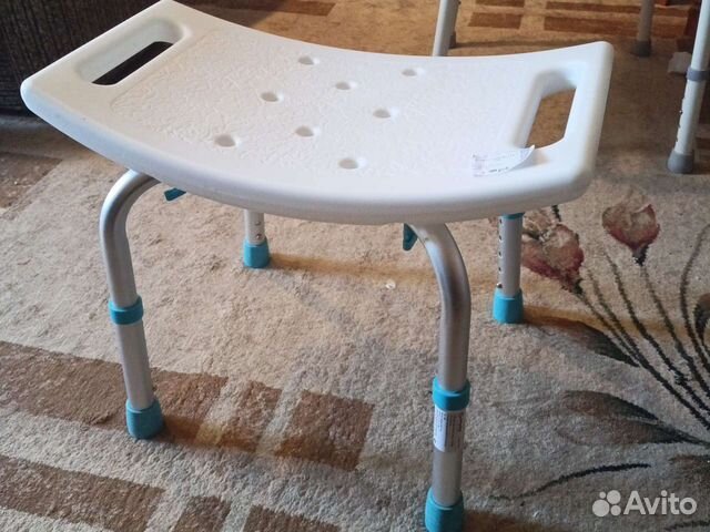 Табурет для ванной