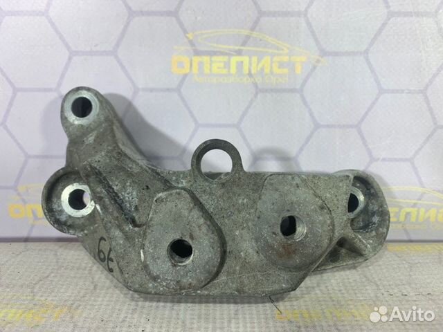 Кронштейн двигателя левый Opel Astra G Z18XE