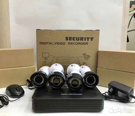 Набор видеонаблюдения на 4 камеры